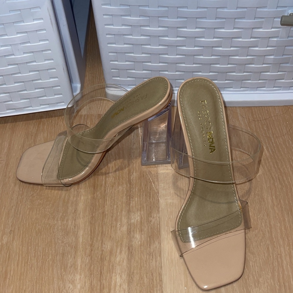 Fashion nova heels